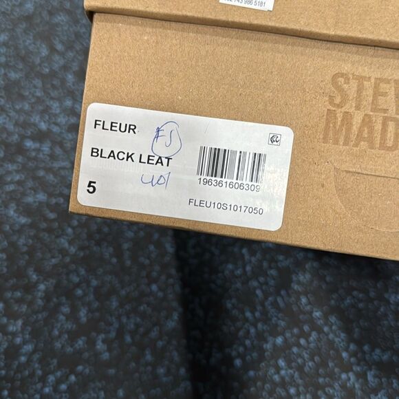 Steve Madden Fleur Pointed Toe Mule - Picture 4 of 4